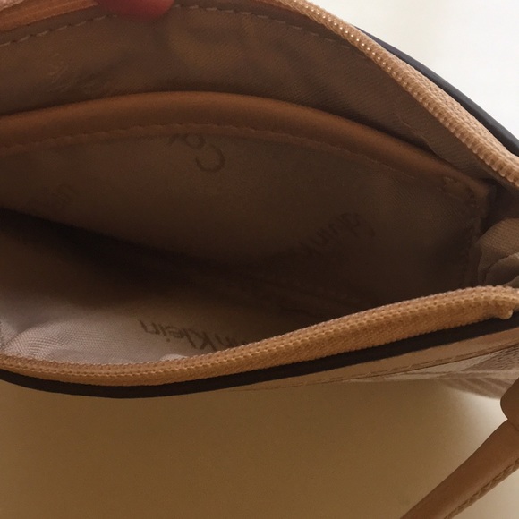 Faux Leather Calvin Klein Wristlet - Picture 3 of 4